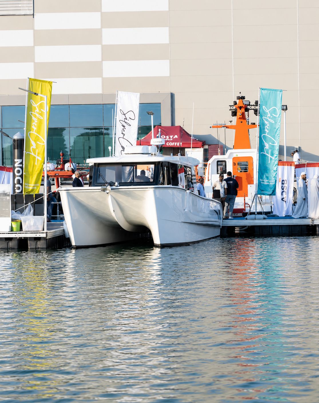 SilverCat Boat